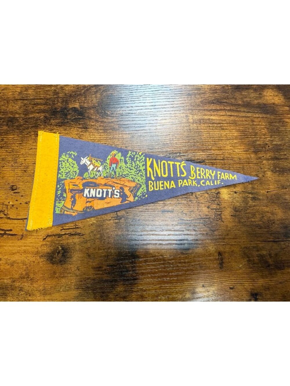 Vintage Knott's Berry Farm Buena Park, California mini pennant